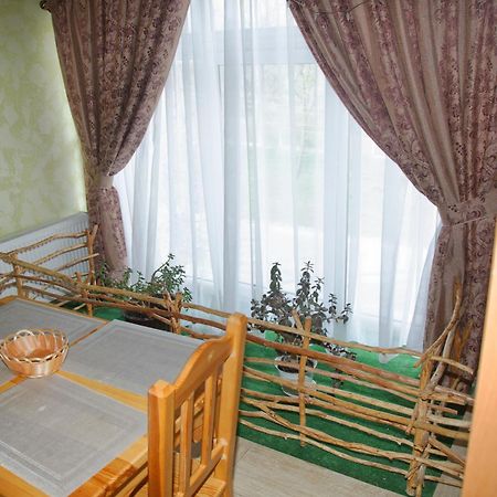 Mini-Hotel Yandrusi Kamianets-Podilskyi Luaran gambar