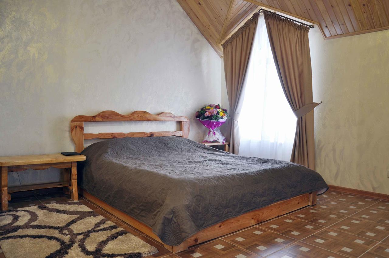 Mini-Hotel Yandrusi Kamianets-Podilskyi Luaran gambar